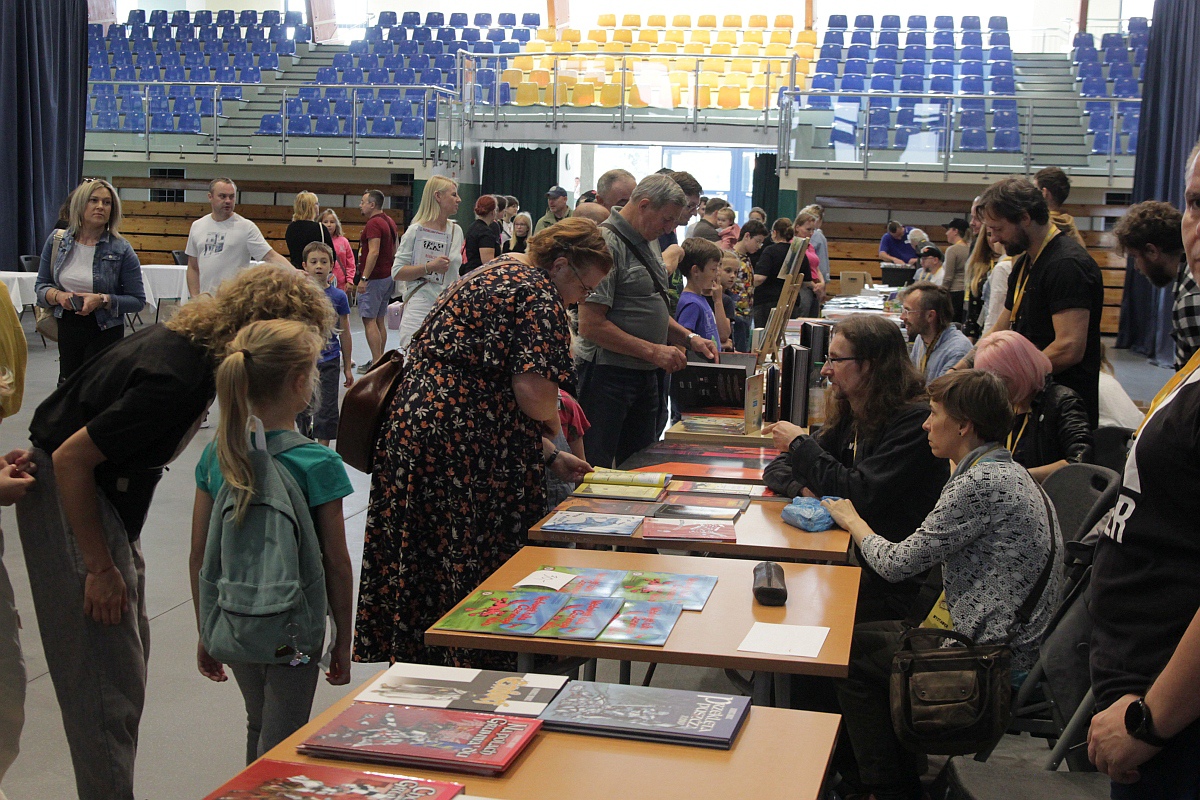 II Ostrołęckie Spotkania Komiksowe [16.09.2023] - zdjęcie #28 - eOstroleka.pl