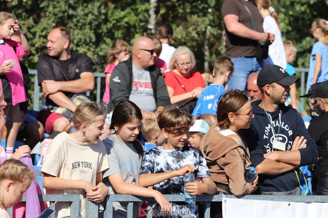 XXIV BIEGI PRZEŁAJOWE O PUCHAR MARSZAŁKA WOJEWÓDZTWA MAZOWIECKIEGO I WÓJTA GMINY LELIS [16.09.2023] - zdjęcie #247 - eOstroleka.pl