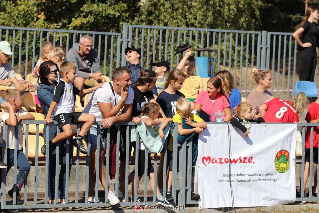 XXIV BIEGI PRZEŁAJOWE O PUCHAR MARSZAŁKA WOJEWÓDZTWA MAZOWIECKIEGO I WÓJTA GMINY LELIS [16.09.2023] - zdjęcie #111 - eOstroleka.pl