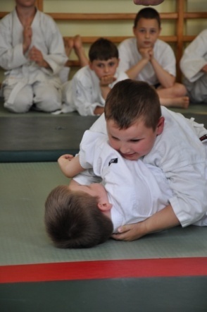 Najmłodsi Gladiatorzy walczyli o medale - zdjęcie #7 - eOstroleka.pl