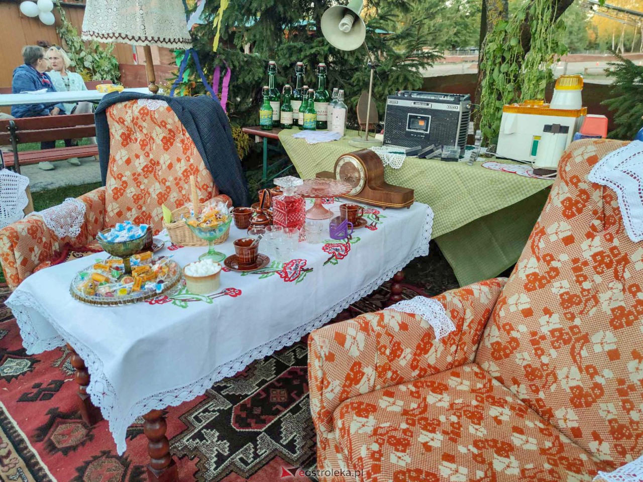 Potańcówka w stylu PRL w Dzbeninie [16.09.2023] - zdjęcie #14 - eOstroleka.pl