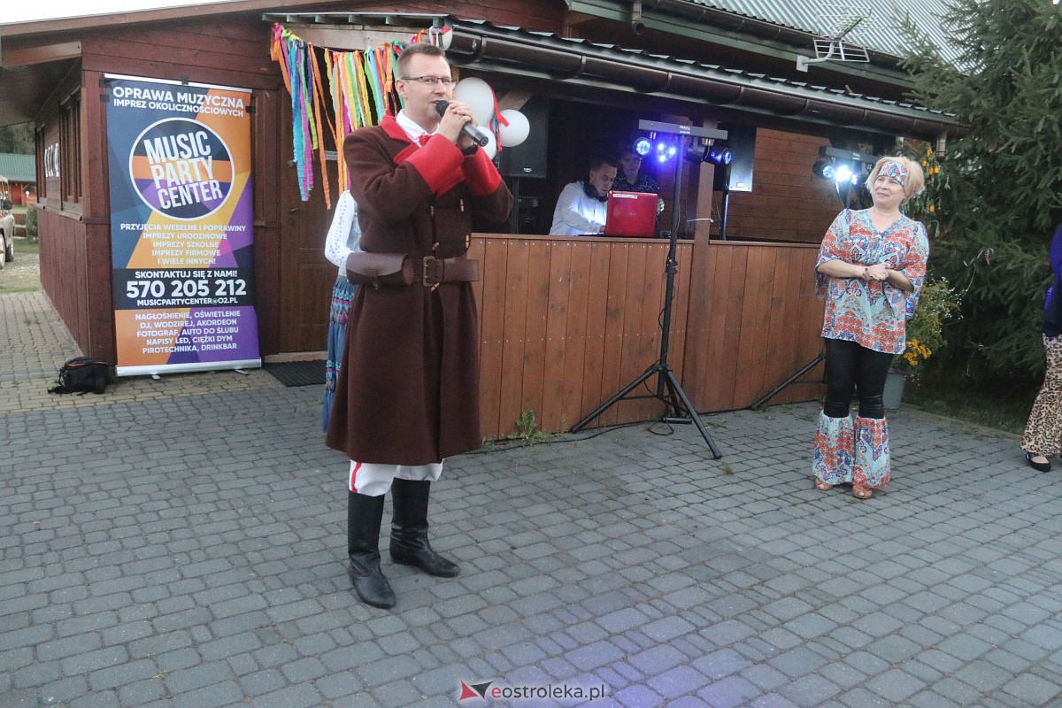 Potańcówka w stylu PRL w Dzbeninie [16.09.2023] - zdjęcie #37 - eOstroleka.pl