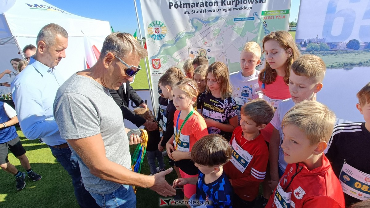 Półmaraton Kurpiowski 2023 - bieg dzieci i młodzieży [17.09.2023] - zdjęcie #30 - eOstroleka.pl