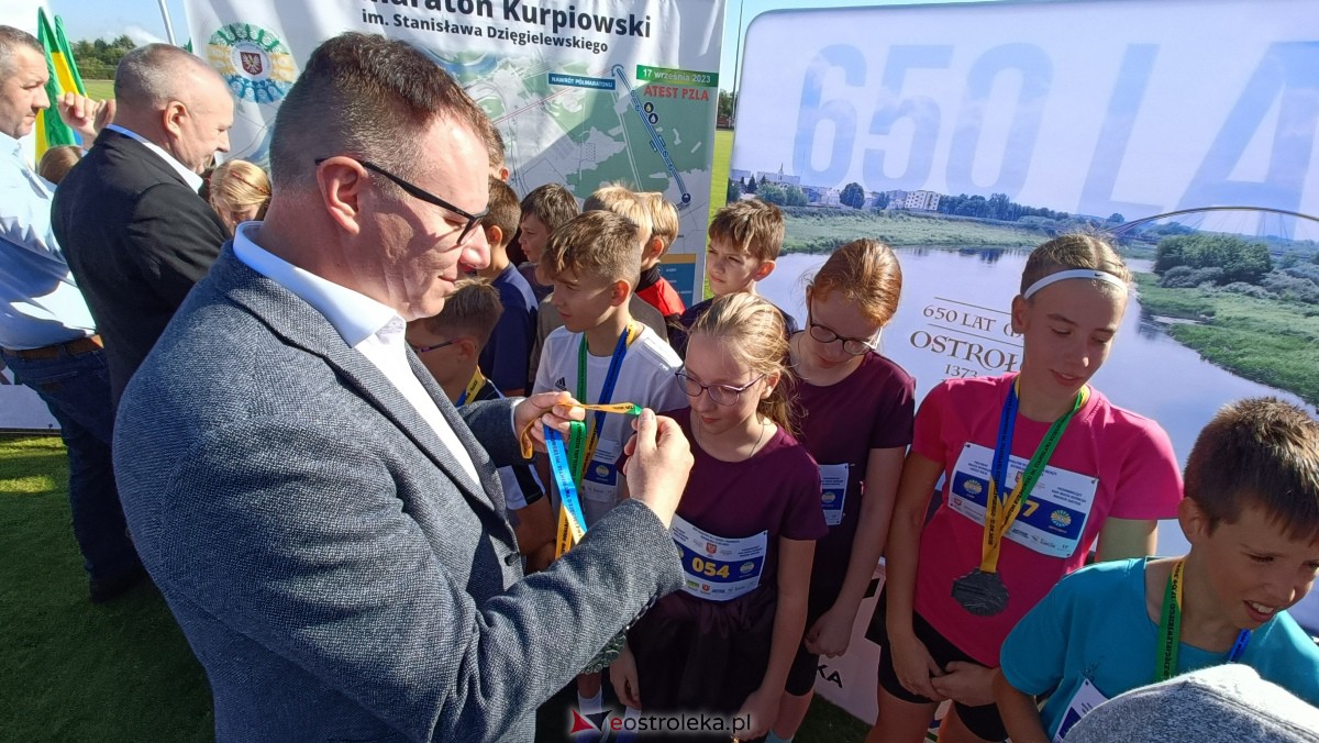 Półmaraton Kurpiowski 2023 - bieg dzieci i młodzieży [17.09.2023] - zdjęcie #58 - eOstroleka.pl