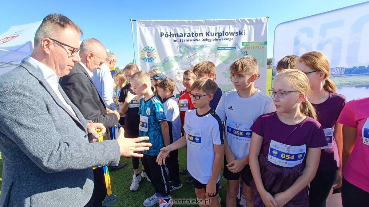 Półmaraton Kurpiowski 2023 - bieg dzieci i młodzieży [17.09.2023] - zdjęcie #184 - eOstroleka.pl