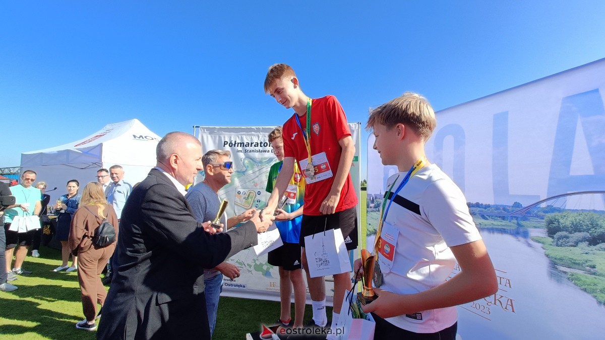 Półmaraton Kurpiowski 2023 - bieg dzieci i młodzieży [17.09.2023] - zdjęcie #182 - eOstroleka.pl
