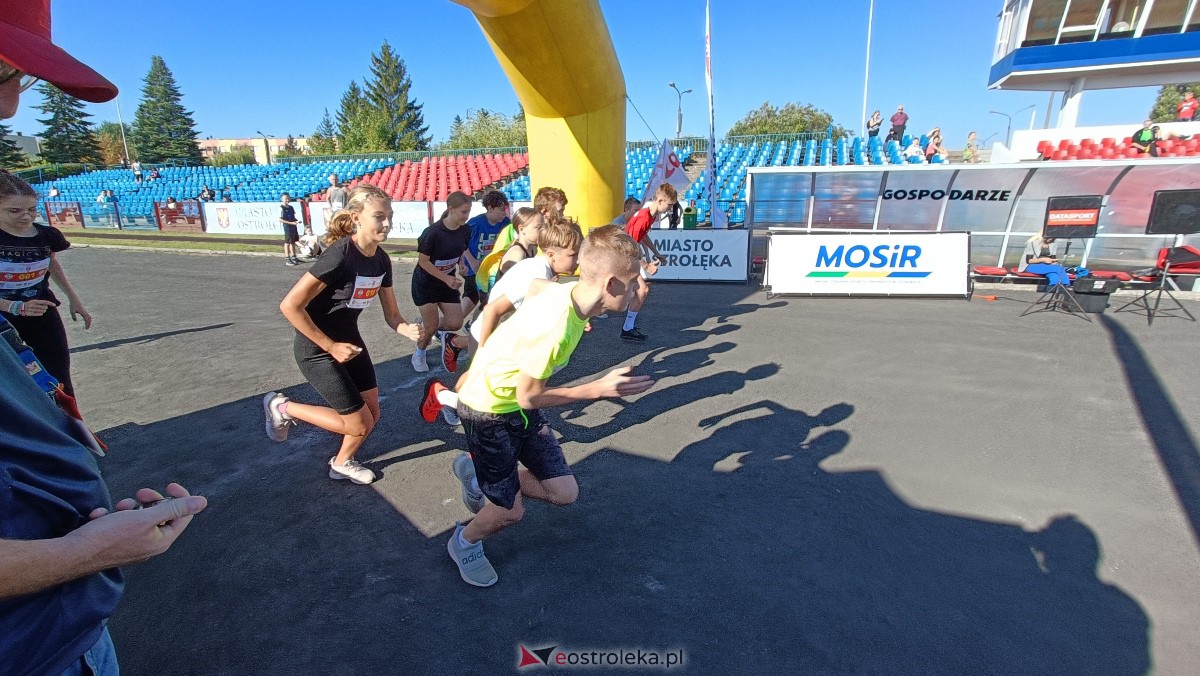 Półmaraton Kurpiowski 2023 - bieg dzieci i młodzieży [17.09.2023] - zdjęcie #160 - eOstroleka.pl