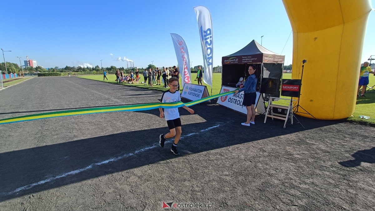 Półmaraton Kurpiowski 2023 - bieg dzieci i młodzieży [17.09.2023] - zdjęcie #90 - eOstroleka.pl