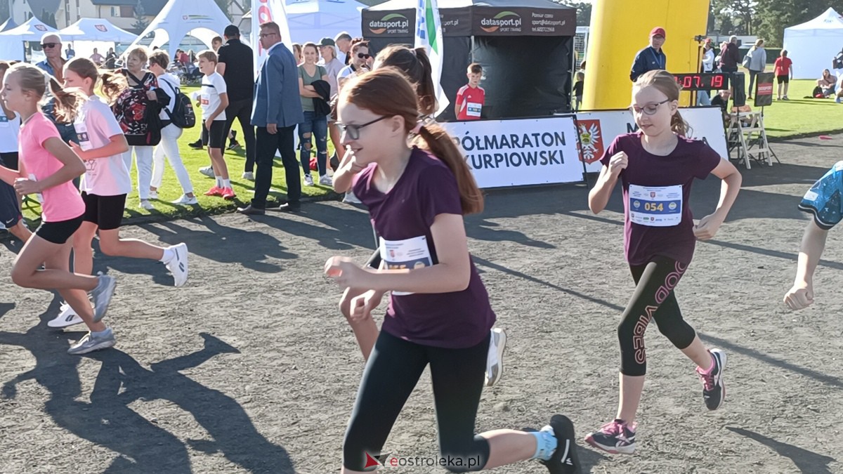 Półmaraton Kurpiowski 2023 - bieg dzieci i młodzieży [17.09.2023] - zdjęcie #87 - eOstroleka.pl