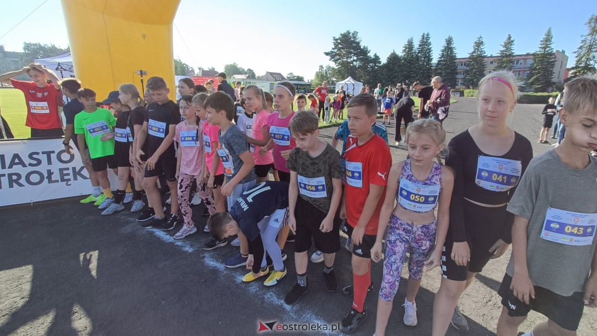 Półmaraton Kurpiowski 2023 - bieg dzieci i młodzieży [17.09.2023] - zdjęcie #80 - eOstroleka.pl