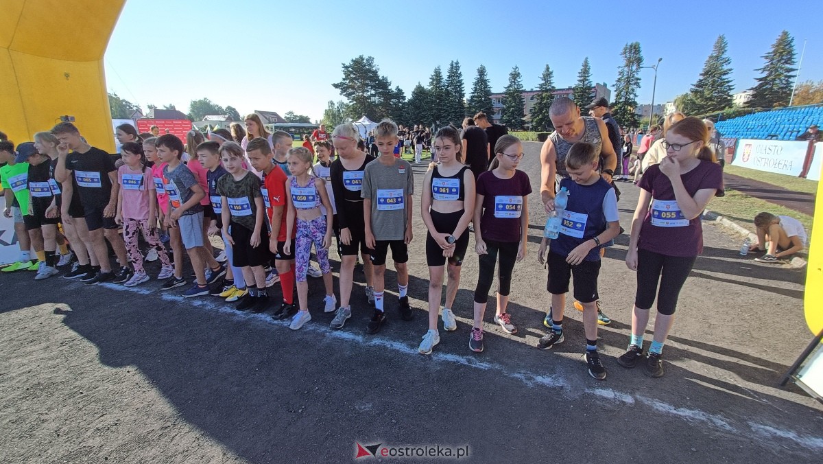 Półmaraton Kurpiowski 2023 - bieg dzieci i młodzieży [17.09.2023] - zdjęcie #77 - eOstroleka.pl