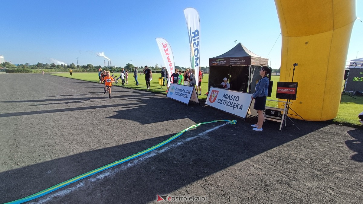 Półmaraton Kurpiowski 2023 - bieg dzieci i młodzieży [17.09.2023] - zdjęcie #40 - eOstroleka.pl