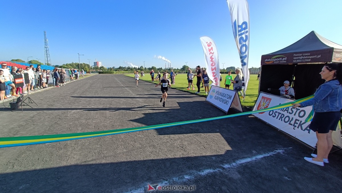 Półmaraton Kurpiowski 2023 - bieg dzieci i młodzieży [17.09.2023] - zdjęcie #30 - eOstroleka.pl
