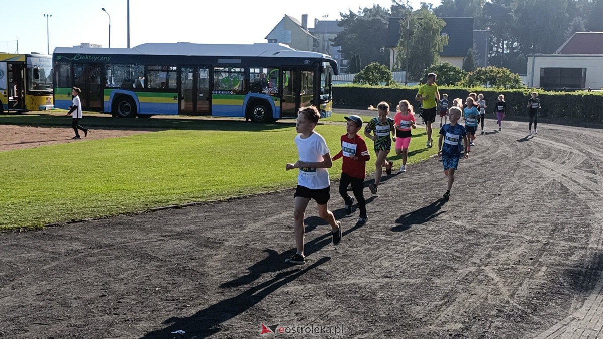 Półmaraton Kurpiowski 2023 - bieg dzieci i młodzieży [17.09.2023] - zdjęcie #29 - eOstroleka.pl