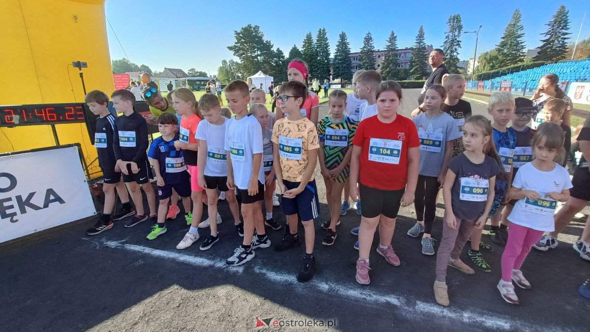 Półmaraton Kurpiowski 2023 - bieg dzieci i młodzieży [17.09.2023] - zdjęcie #13 - eOstroleka.pl