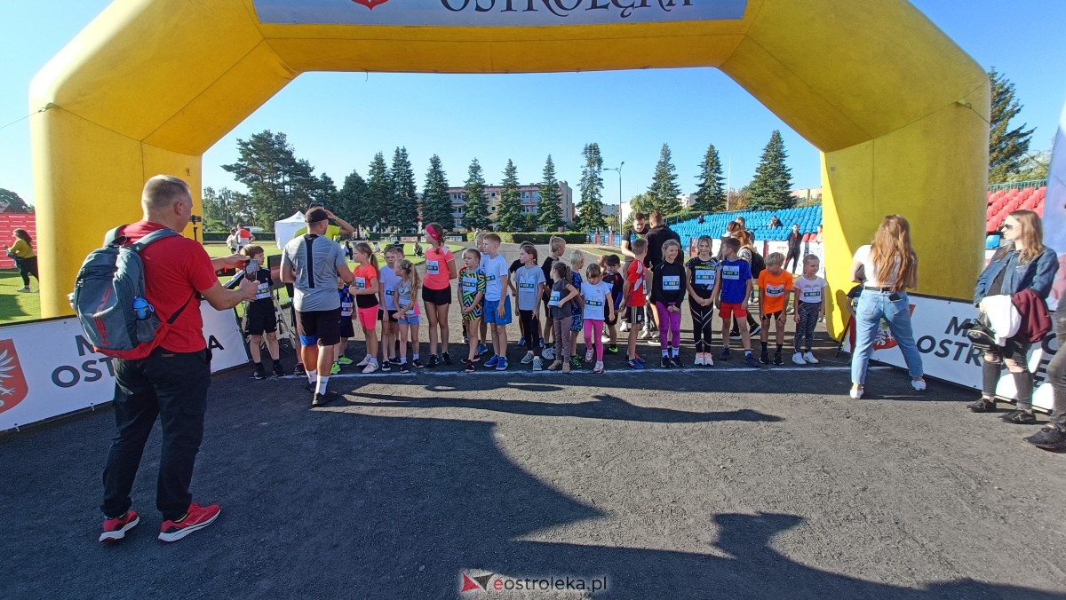 Półmaraton Kurpiowski 2023 - bieg dzieci i młodzieży [17.09.2023] - zdjęcie #8 - eOstroleka.pl