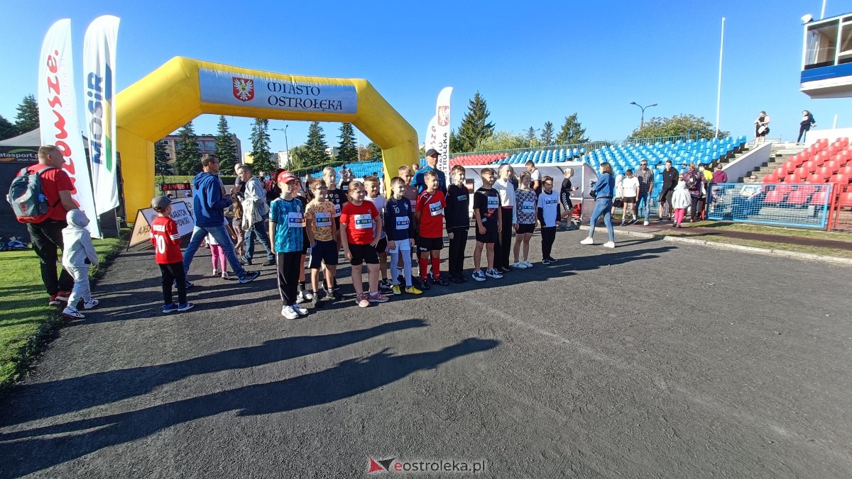 Półmaraton Kurpiowski 2023 - bieg dzieci i młodzieży [17.09.2023] - zdjęcie #5 - eOstroleka.pl