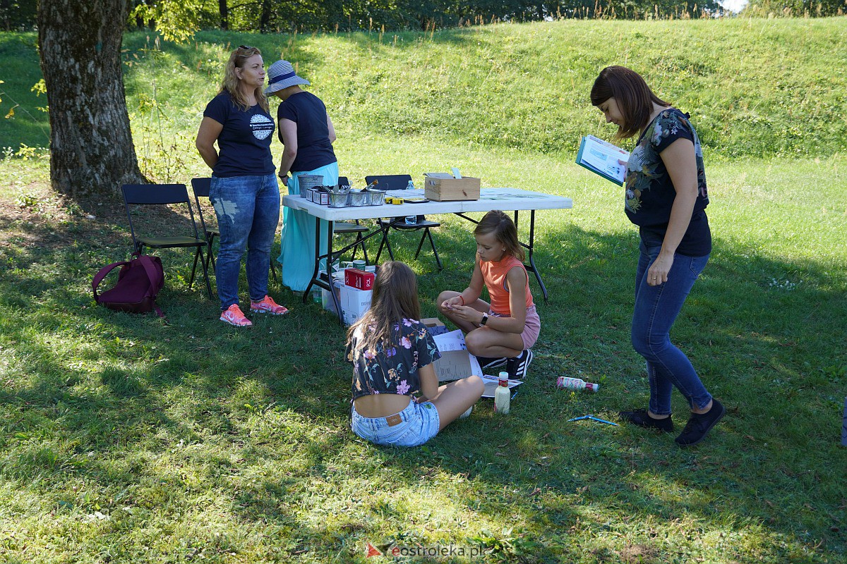 Rodzinny piknik edukacyjny „Z małą walizką w dawny świat. 6 x Ostrołęka” [17.09.2023] - zdjęcie #11 - eOstroleka.pl