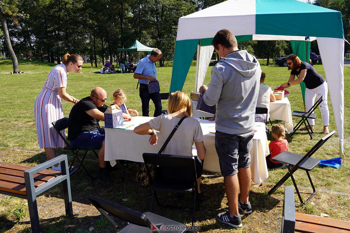 Rodzinny piknik edukacyjny „Z małą walizką w dawny świat. 6 x Ostrołęka” [17.09.2023] - zdjęcie #27 - eOstroleka.pl