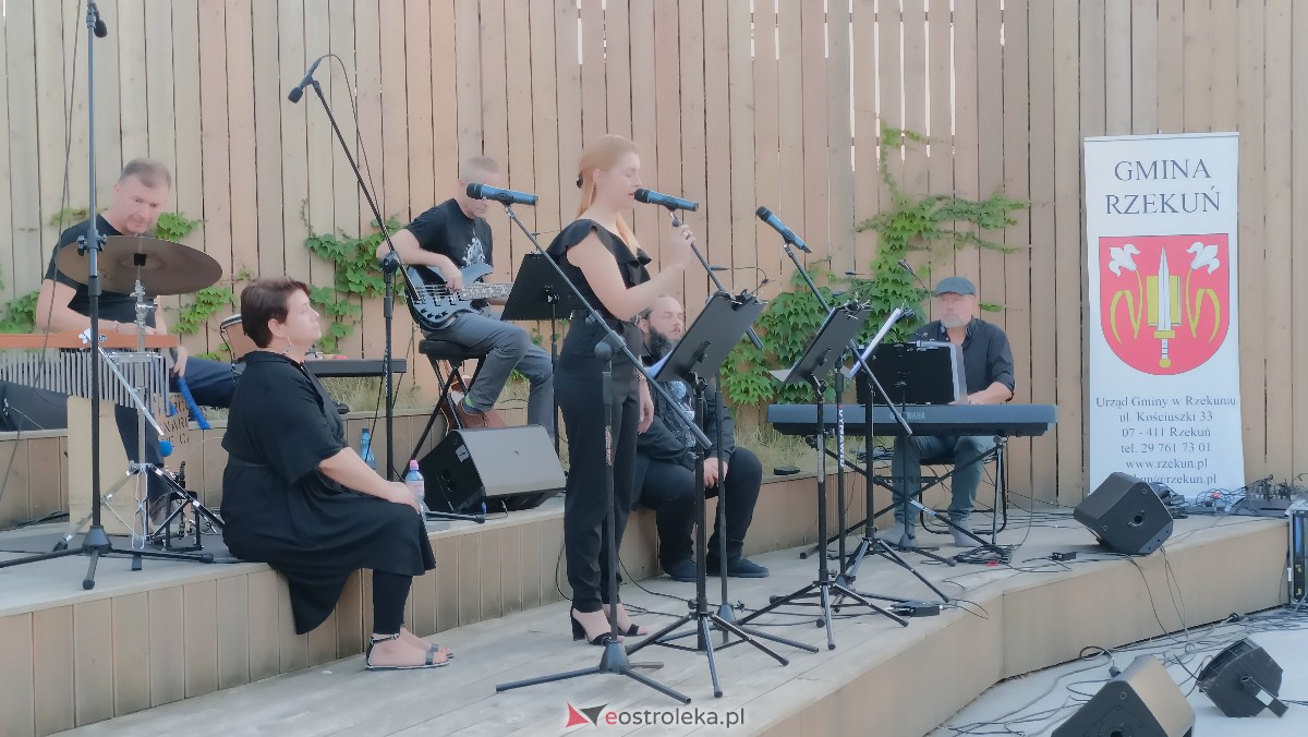 Muzyczne Lato w Tężni. Koncert Tadeusza Kowalewskiego i jego gości [17.09.2023] - zdjęcie #29 - eOstroleka.pl