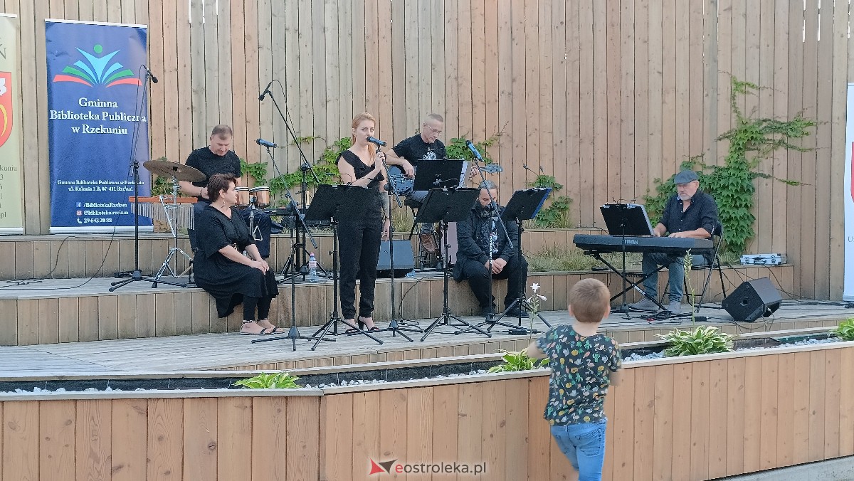 Muzyczne Lato w Tężni. Koncert Tadeusza Kowalewskiego i jego gości [17.09.2023] - zdjęcie #27 - eOstroleka.pl