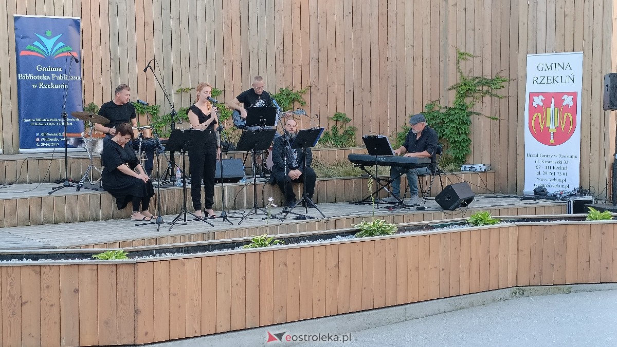 Muzyczne Lato w Tężni. Koncert Tadeusza Kowalewskiego i jego gości [17.09.2023] - zdjęcie #22 - eOstroleka.pl