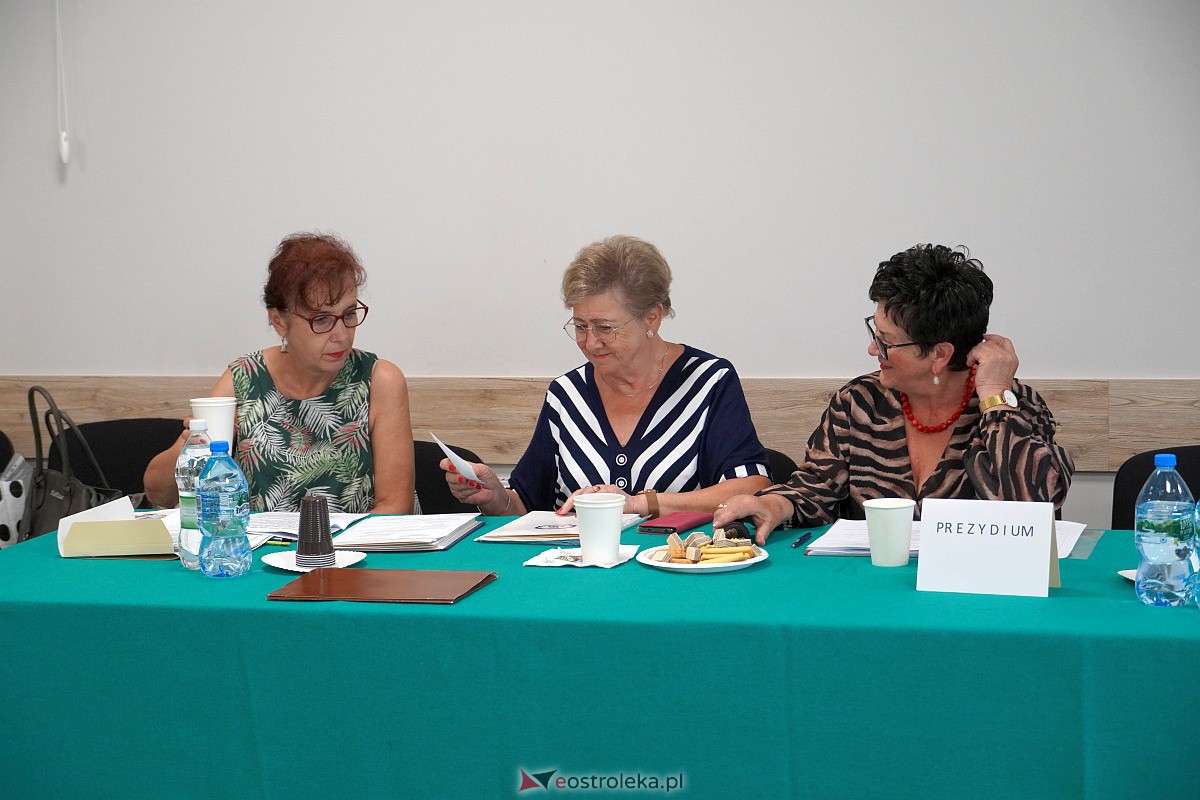 Walne zebranie PZERiI Oddział Rejonowy w Ostrołęce. Medal Pro Masovia dla przewodniczącej Krystyny Sokołowskiej [19.09.2023] - zdjęcie #36 - eOstroleka.pl