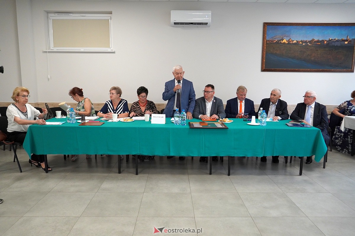 Walne zebranie PZERiI Oddział Rejonowy w Ostrołęce. Medal Pro Masovia dla przewodniczącej Krystyny Sokołowskiej [19.09.2023] - zdjęcie #21 - eOstroleka.pl