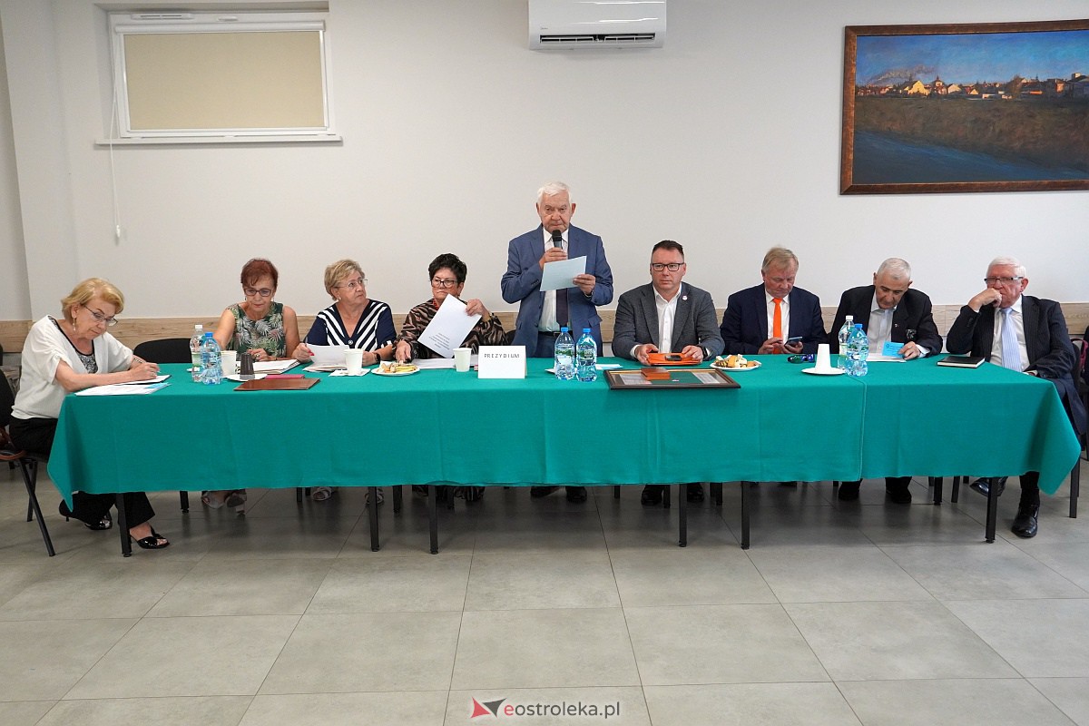 Walne zebranie PZERiI Oddział Rejonowy w Ostrołęce. Medal Pro Masovia dla przewodniczącej Krystyny Sokołowskiej [19.09.2023] - zdjęcie #19 - eOstroleka.pl