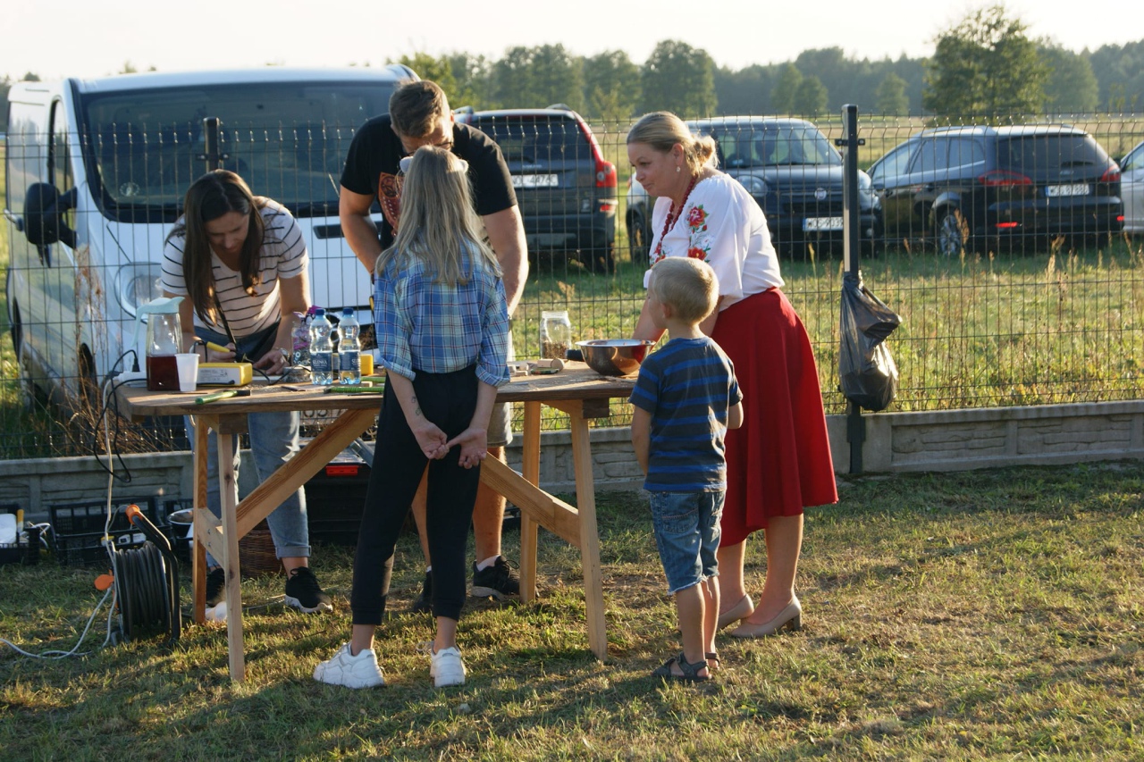 Piknik rodzinny z jubileuszem KGW w Drężku - zdjęcie #35 - eOstroleka.pl