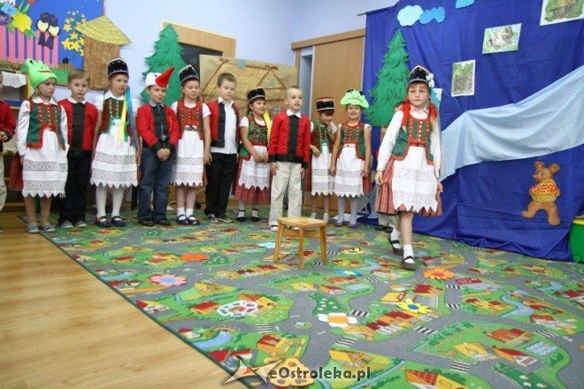 Dzień Mamy i Taty w Przedszkolu nr 1 w Ostrołęce  - zdjęcie #22 - eOstroleka.pl