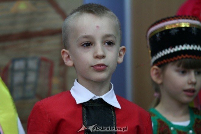 Dzień Mamy i Taty w Przedszkolu nr 1 w Ostrołęce  - zdjęcie #21 - eOstroleka.pl