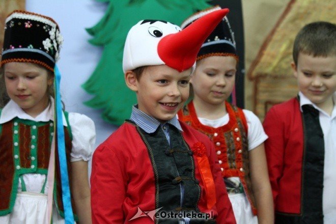 Dzień Mamy i Taty w Przedszkolu nr 1 w Ostrołęce  - zdjęcie #20 - eOstroleka.pl