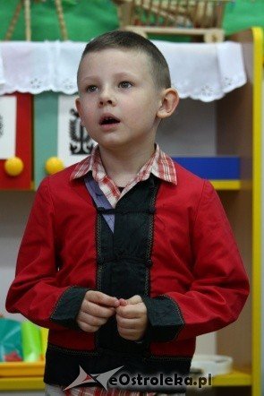 Dzień Mamy i Taty w Przedszkolu nr 1 w Ostrołęce  - zdjęcie #19 - eOstroleka.pl