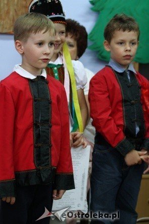 Dzień Mamy i Taty w Przedszkolu nr 1 w Ostrołęce  - zdjęcie #4 - eOstroleka.pl