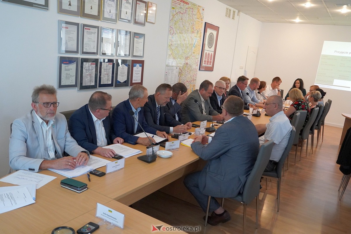 LXV sesji Rady Powiatu w Ostrołęce [20.09.2023] - zdjęcie #13 - eOstroleka.pl