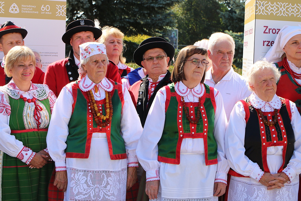 wernisaż wystawy Muzeum Kultury Kurpiowskiej - zdjęcie #119 - eOstroleka.pl