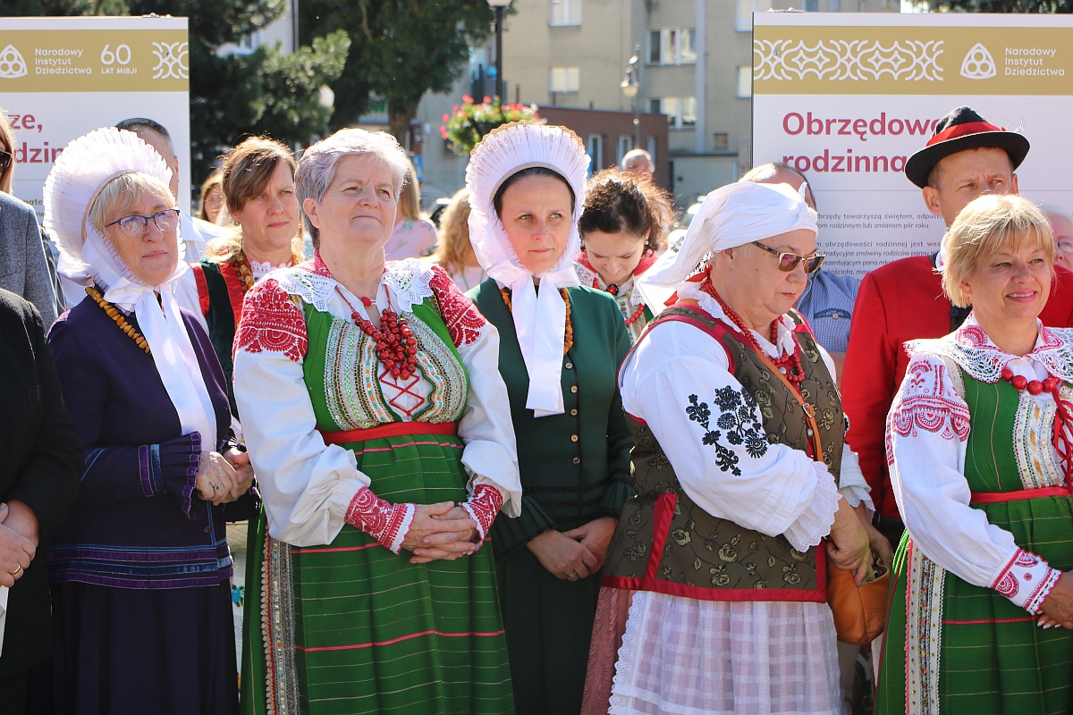 wernisaż wystawy Muzeum Kultury Kurpiowskiej - zdjęcie #117 - eOstroleka.pl