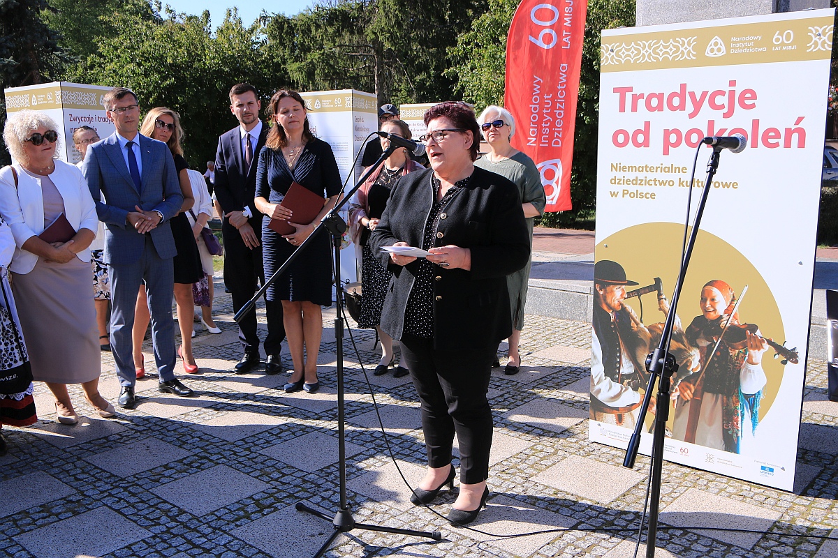 wernisaż wystawy Muzeum Kultury Kurpiowskiej - zdjęcie #92 - eOstroleka.pl