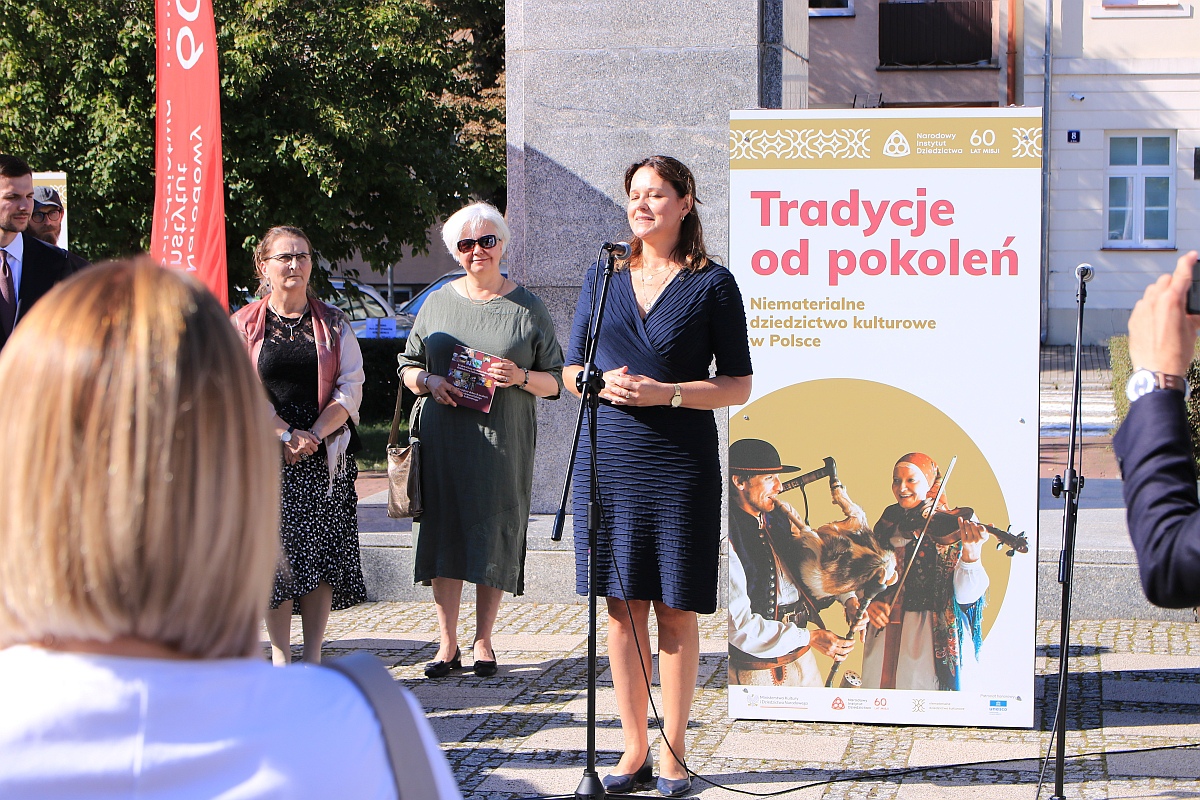 wernisaż wystawy Muzeum Kultury Kurpiowskiej - zdjęcie #80 - eOstroleka.pl