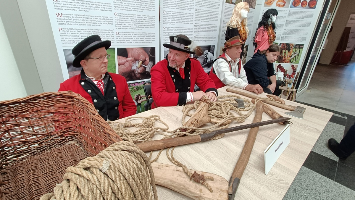 wernisaż wystawy Muzeum Kultury Kurpiowskiej - zdjęcie #71 - eOstroleka.pl
