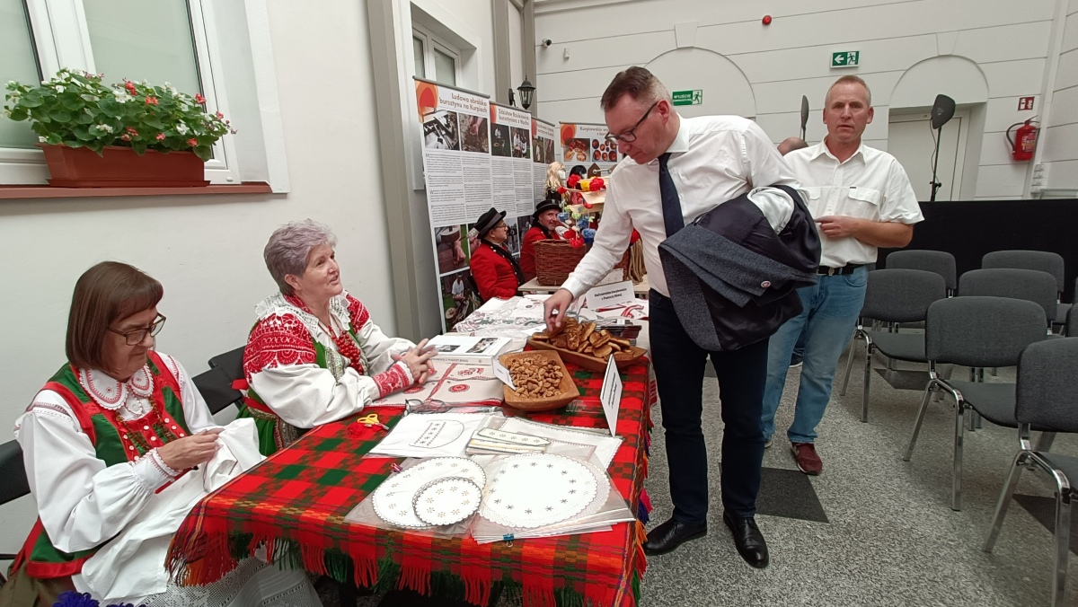 wernisaż wystawy Muzeum Kultury Kurpiowskiej - zdjęcie #70 - eOstroleka.pl
