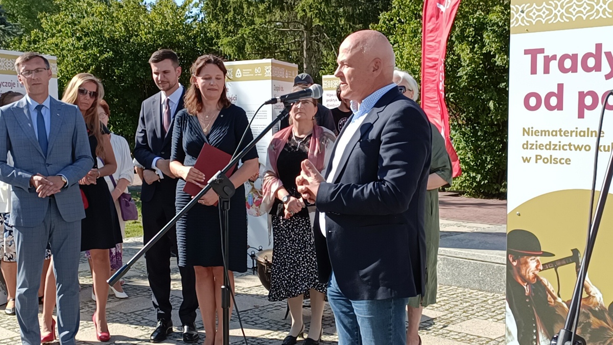 wernisaż wystawy Muzeum Kultury Kurpiowskiej - zdjęcie #35 - eOstroleka.pl