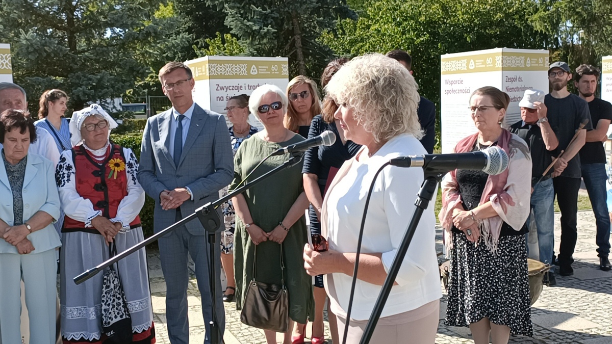 wernisaż wystawy Muzeum Kultury Kurpiowskiej - zdjęcie #33 - eOstroleka.pl