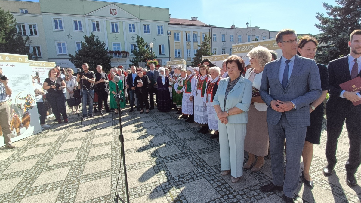 wernisaż wystawy Muzeum Kultury Kurpiowskiej - zdjęcie #25 - eOstroleka.pl