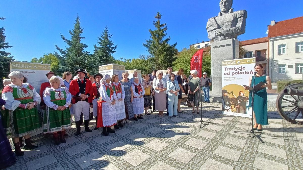 wernisaż wystawy Muzeum Kultury Kurpiowskiej - zdjęcie #13 - eOstroleka.pl