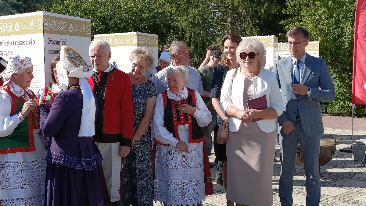 wernisaż wystawy Muzeum Kultury Kurpiowskiej - zdjęcie #11 - eOstroleka.pl