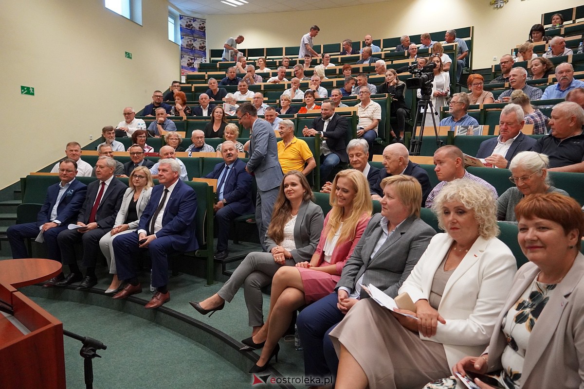 Spotkanie wyborcze PiS w Ostrołęce [21.09.2023] - zdjęcie #49 - eOstroleka.pl