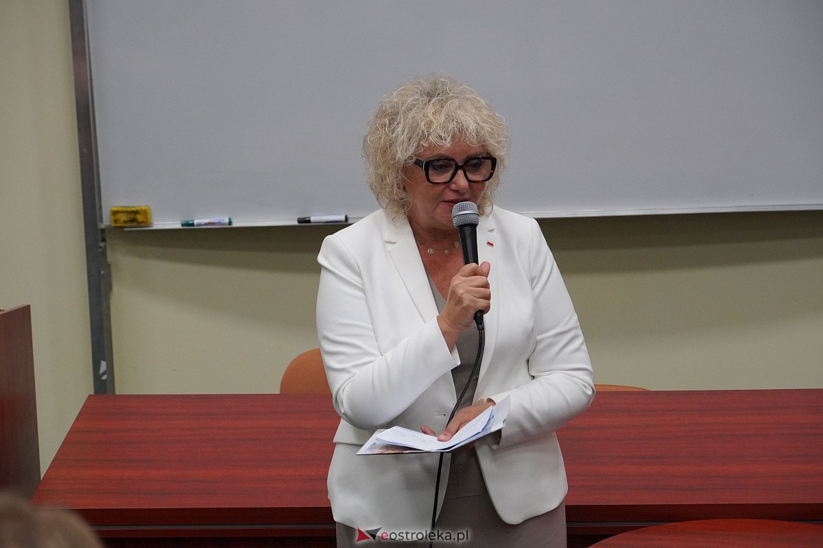 Spotkanie wyborcze PiS w Ostrołęce [21.09.2023] - zdjęcie #25 - eOstroleka.pl
