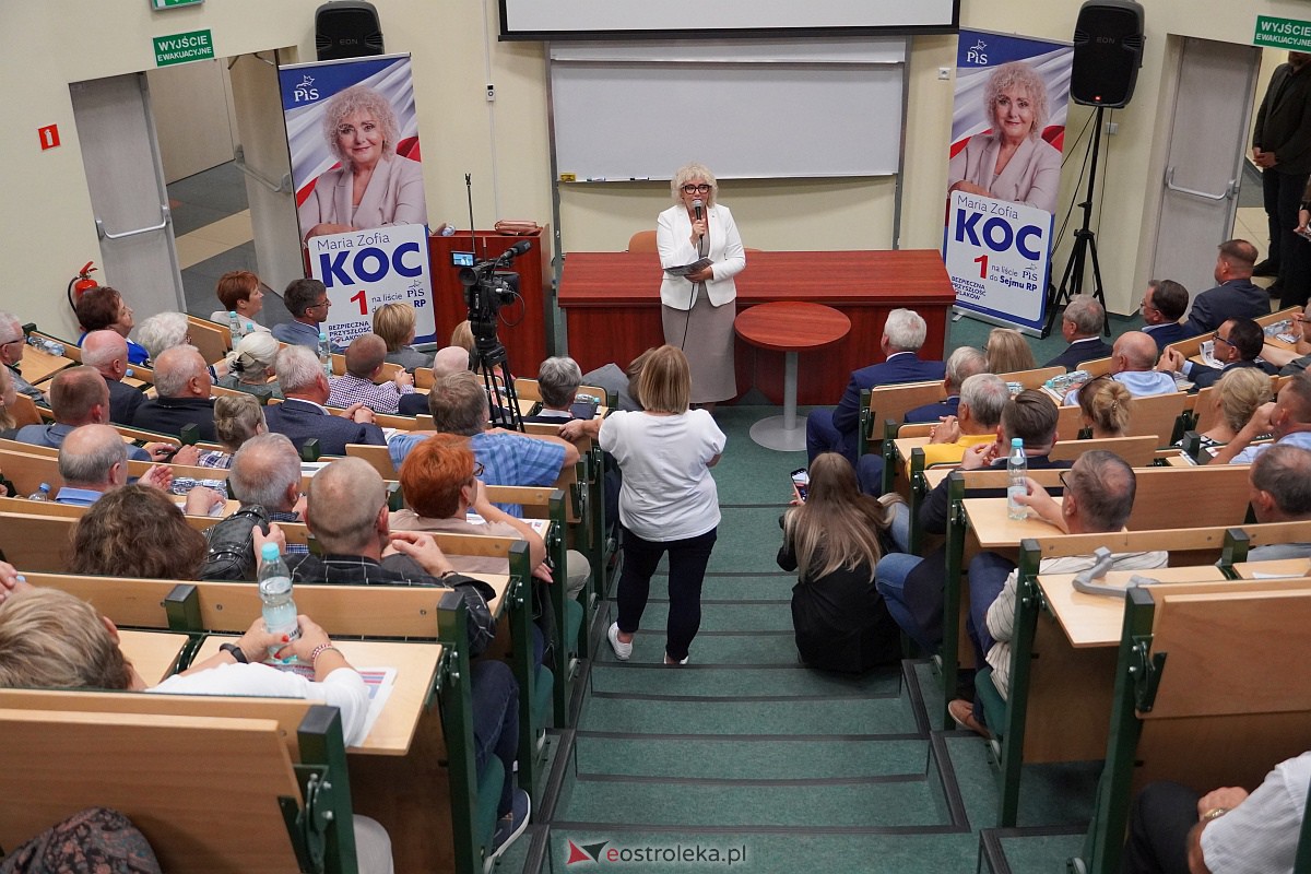 Spotkanie wyborcze PiS w Ostrołęce [21.09.2023] - zdjęcie #23 - eOstroleka.pl